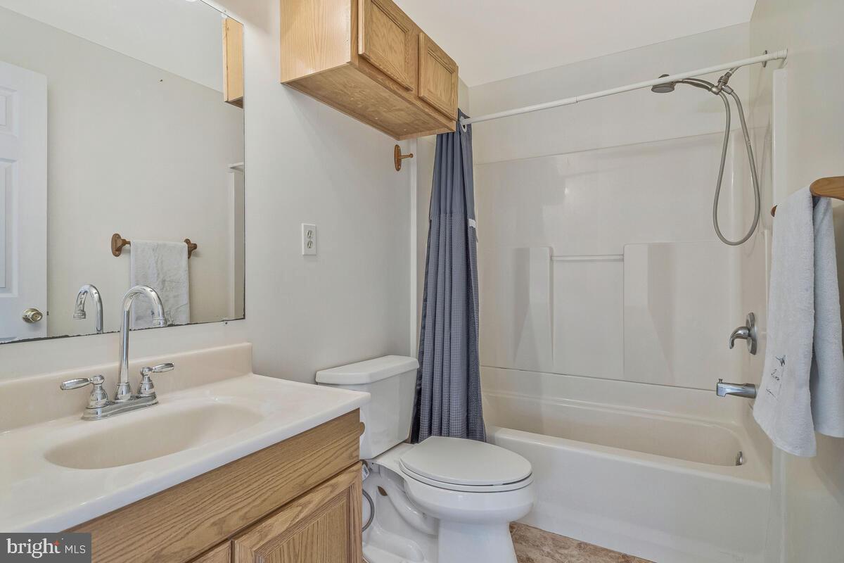 ASPEN WOODS - Residential