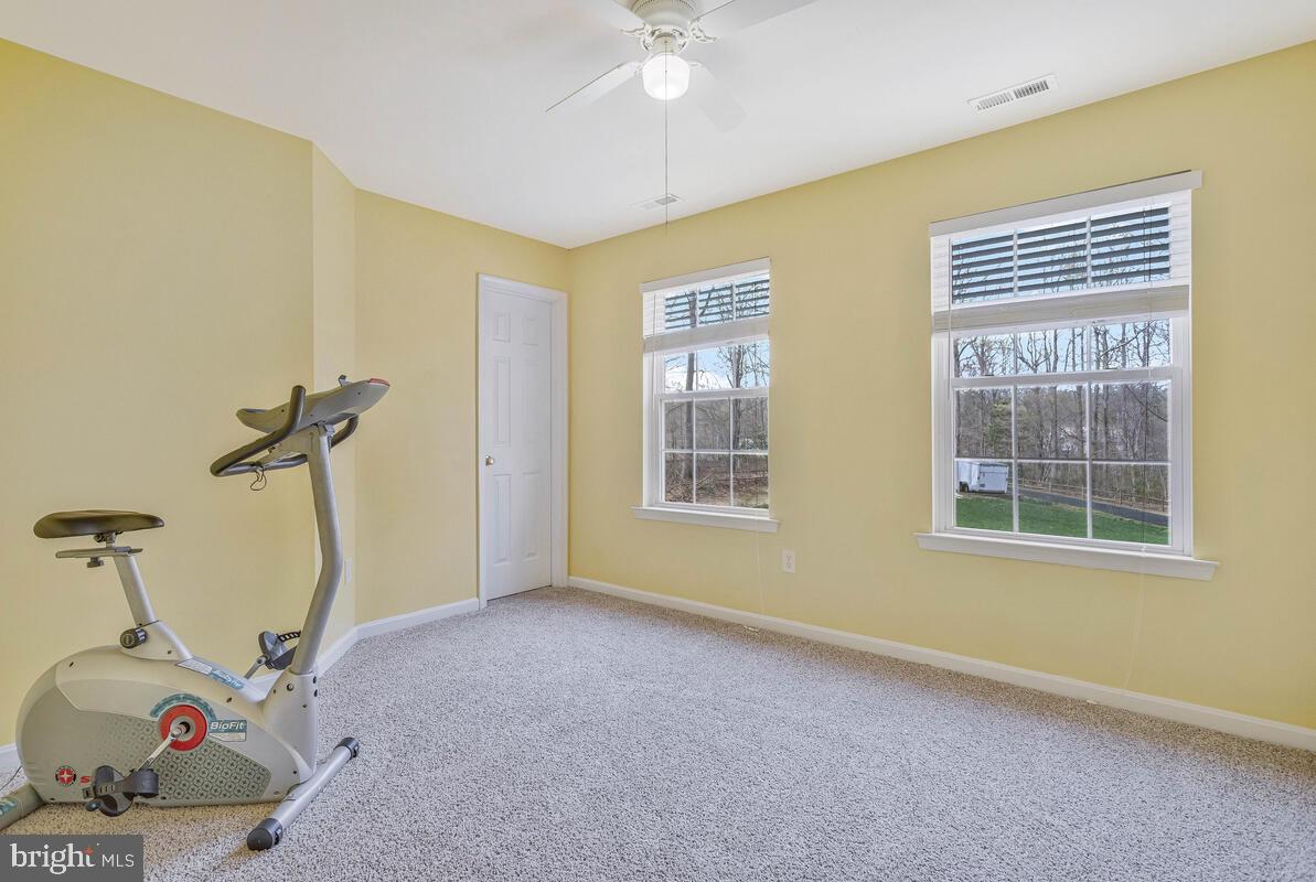 ASPEN WOODS - Residential