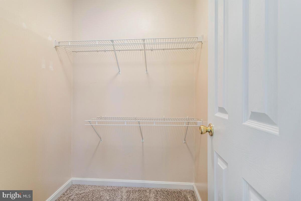 ASPEN WOODS - Residential