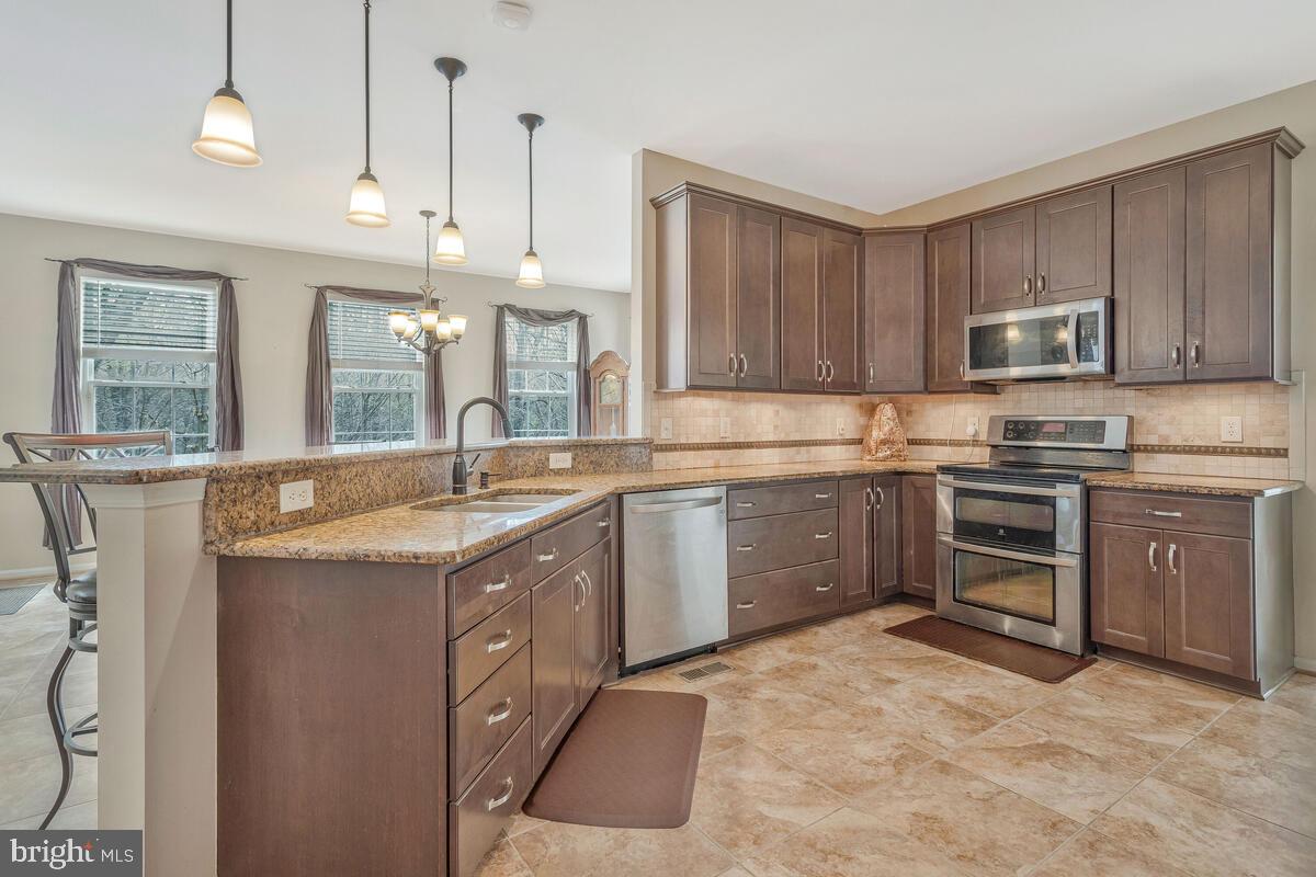 ASPEN WOODS - Residential