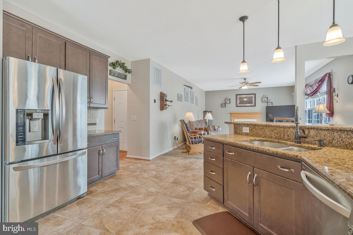 ASPEN WOODS - Residential