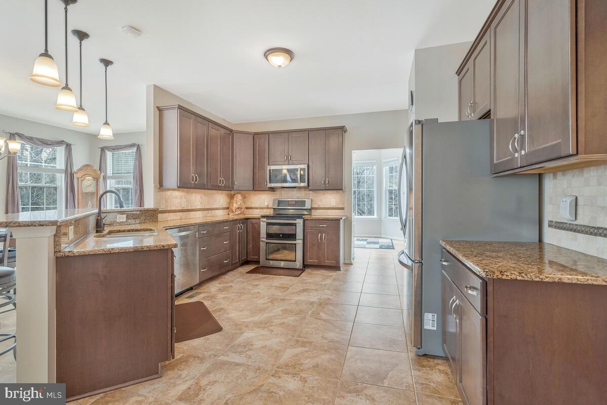 ASPEN WOODS - Residential