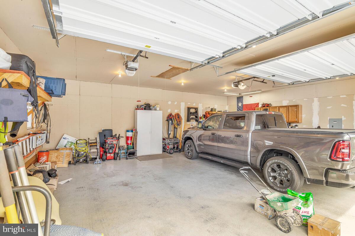 ASPEN WOODS - Residential