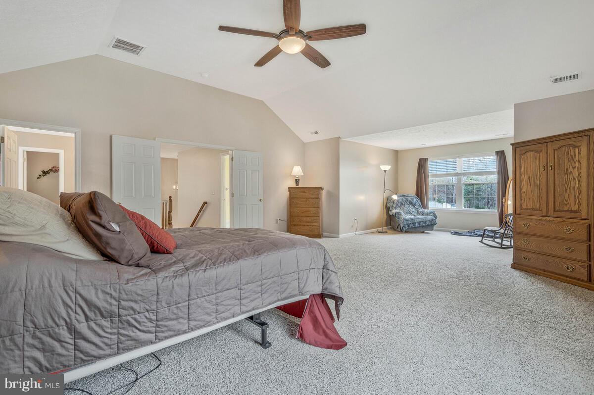 ASPEN WOODS - Residential