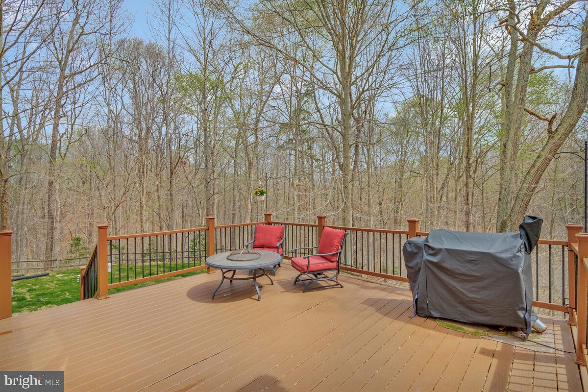 ASPEN WOODS - Residential