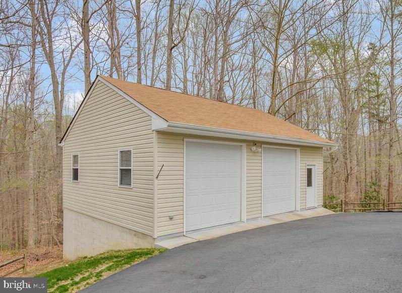 ASPEN WOODS - Residential