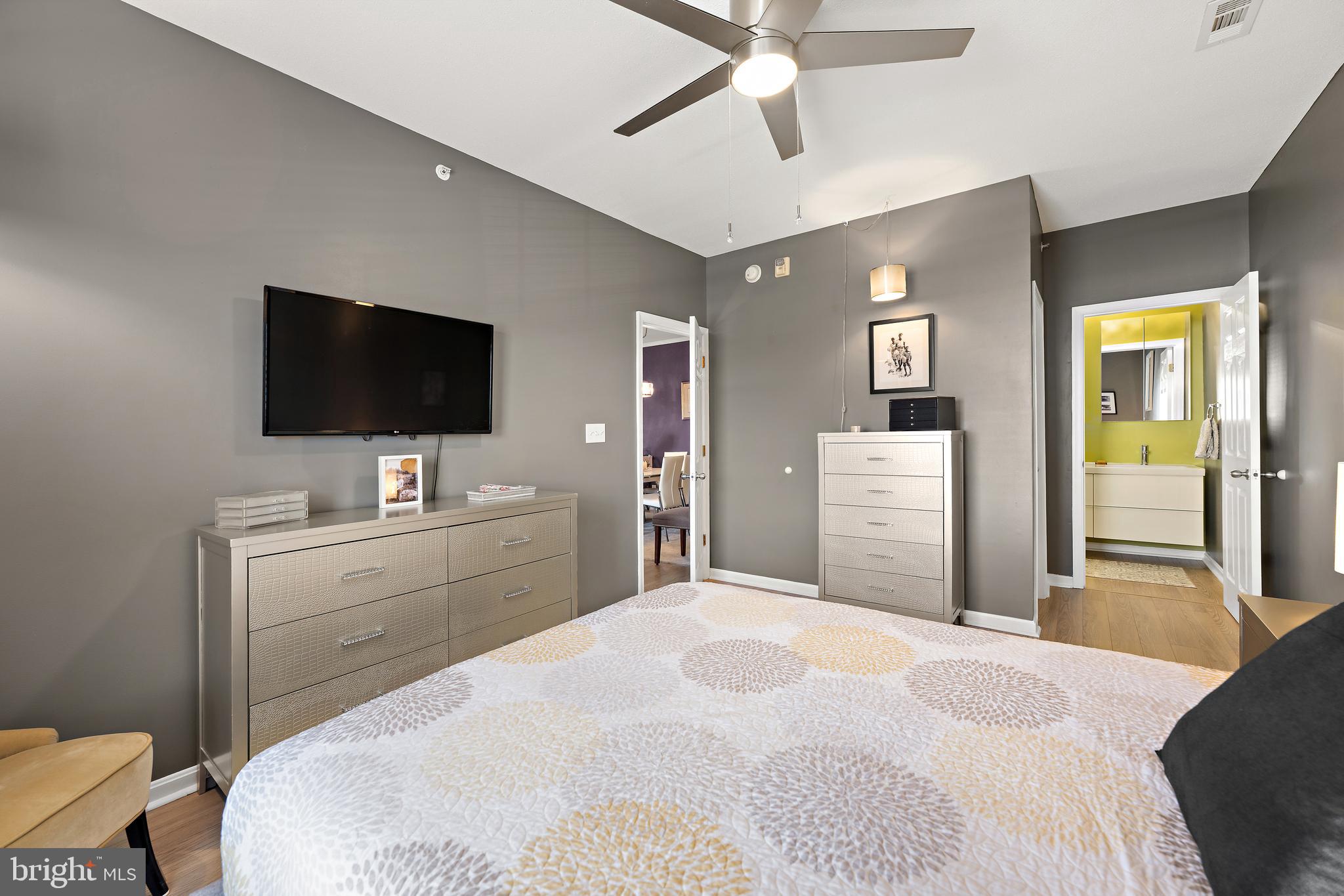 VILLAGES OF FIVE POINTS-EAST - Residential