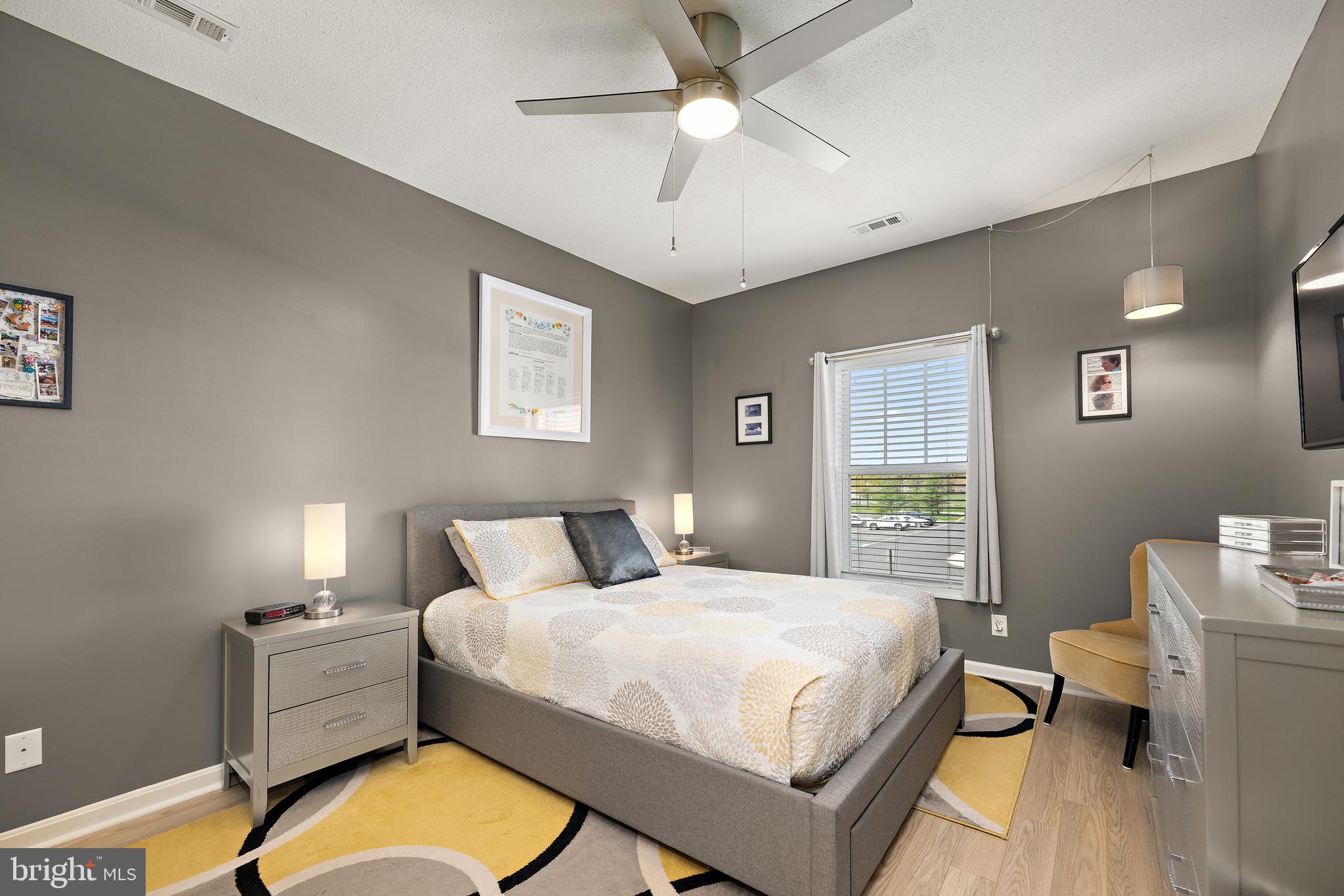 VILLAGES OF FIVE POINTS-EAST - Residential