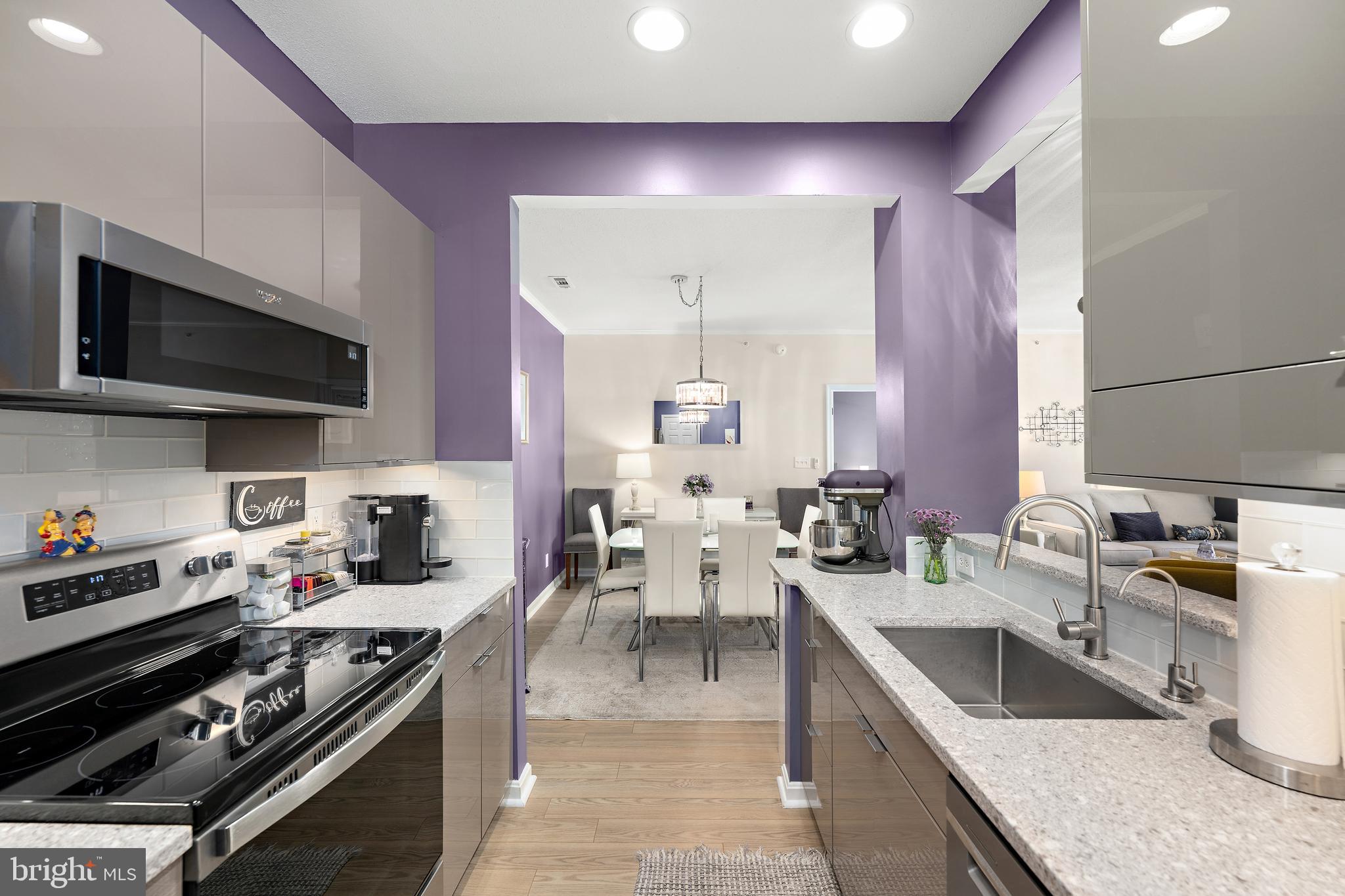 VILLAGES OF FIVE POINTS-EAST - Residential