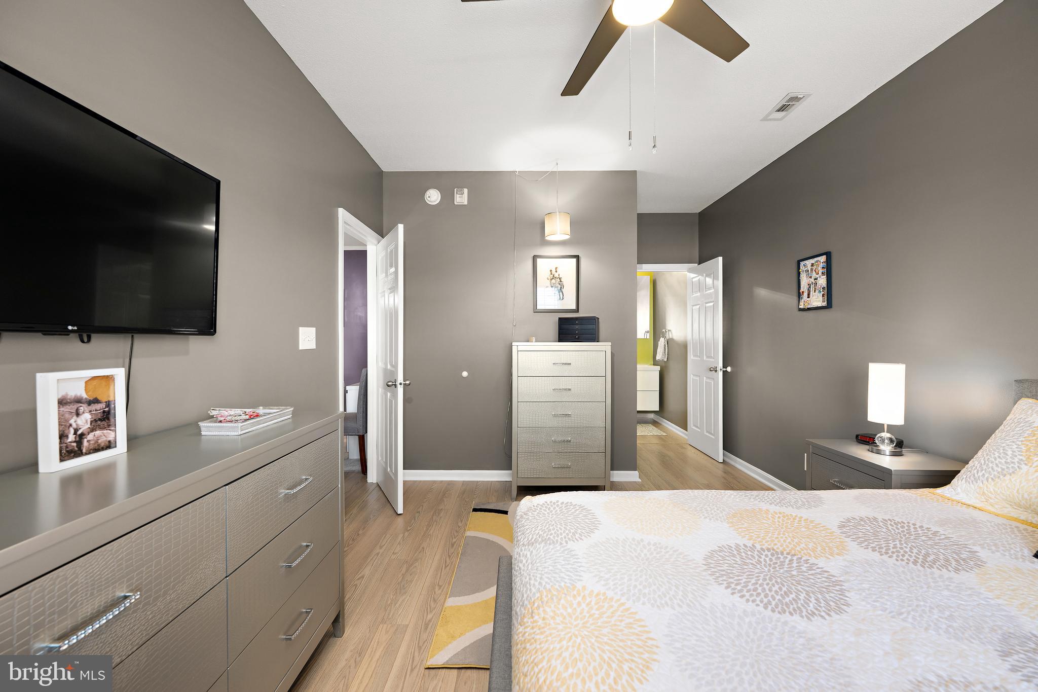 VILLAGES OF FIVE POINTS-EAST - Residential