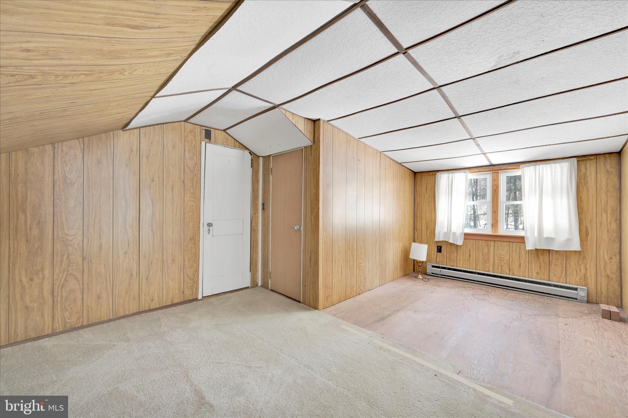 DEER LAKE - Residential