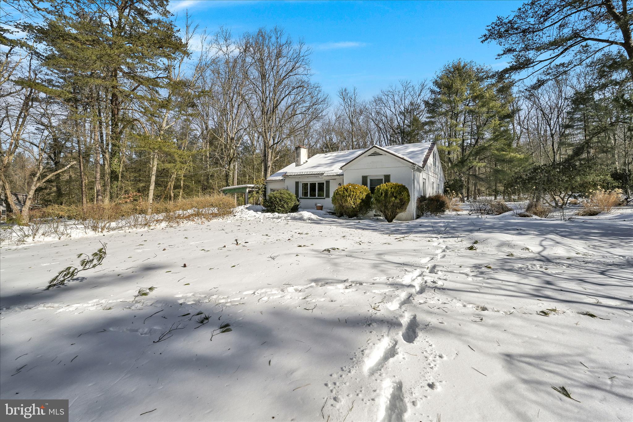 DEER LAKE - Residential