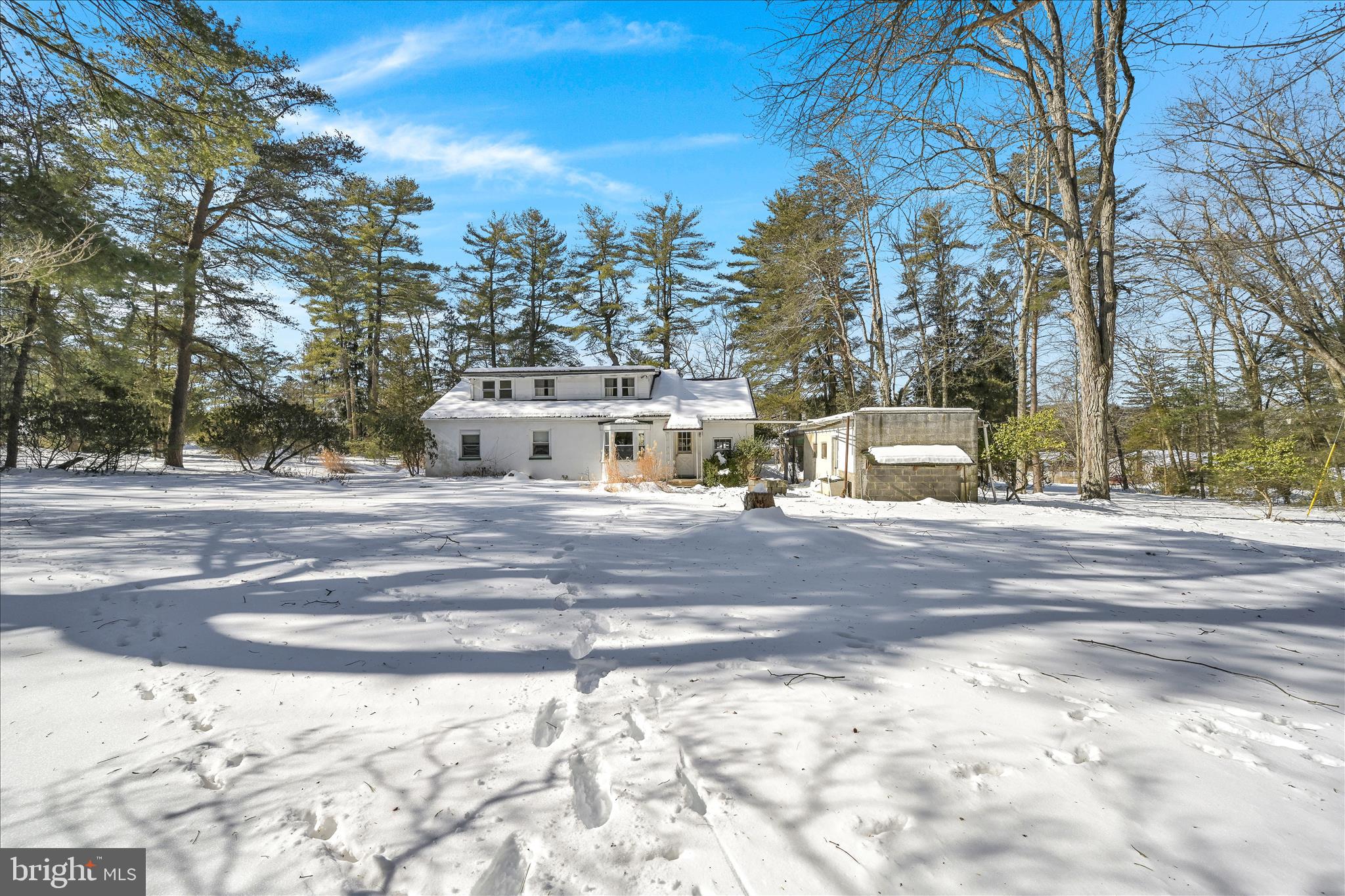 DEER LAKE - Residential