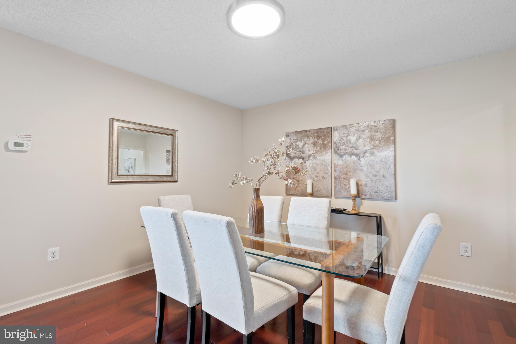 CRYSTAL GATEWAY - Residential