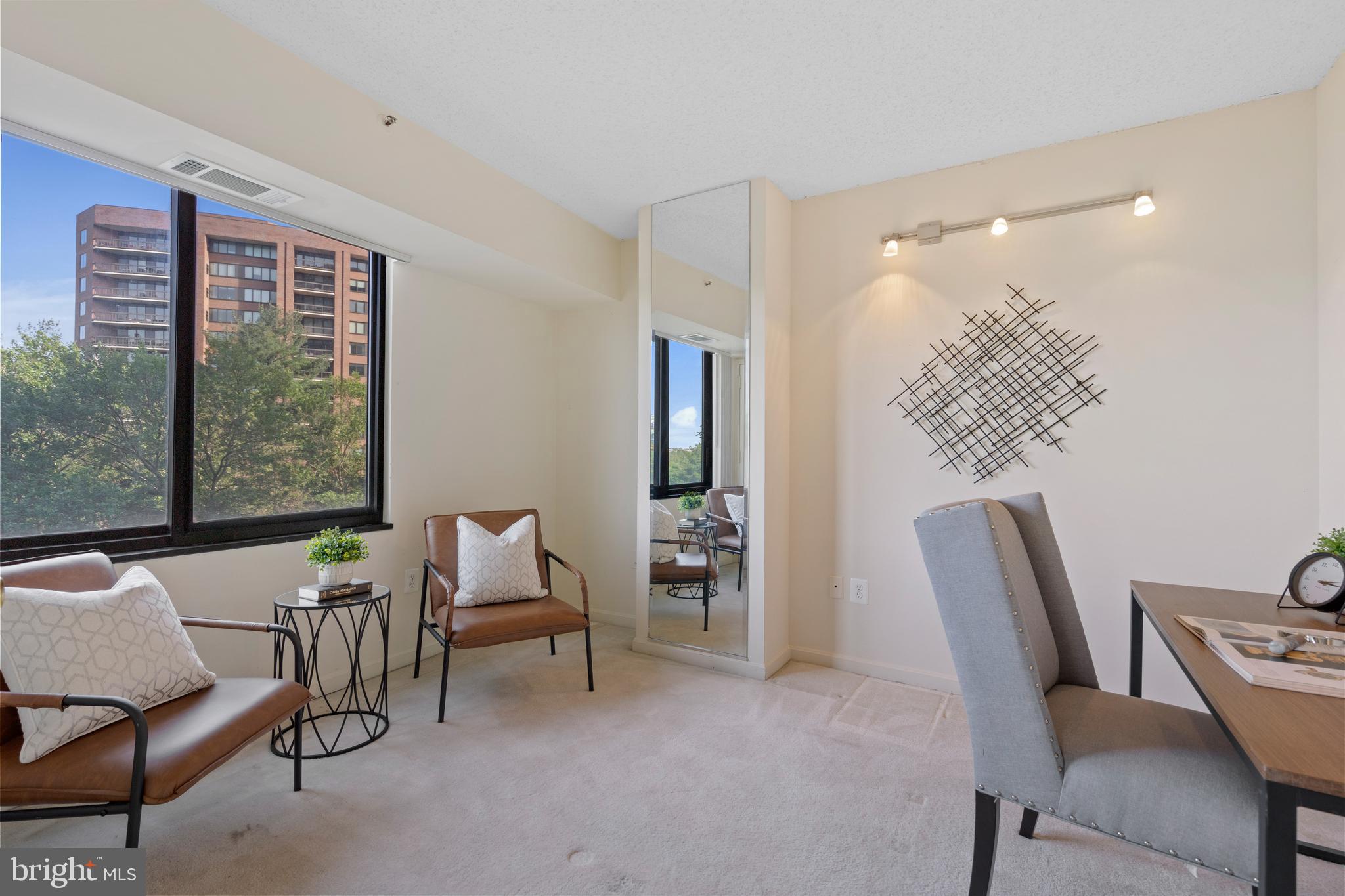 CRYSTAL GATEWAY - Residential