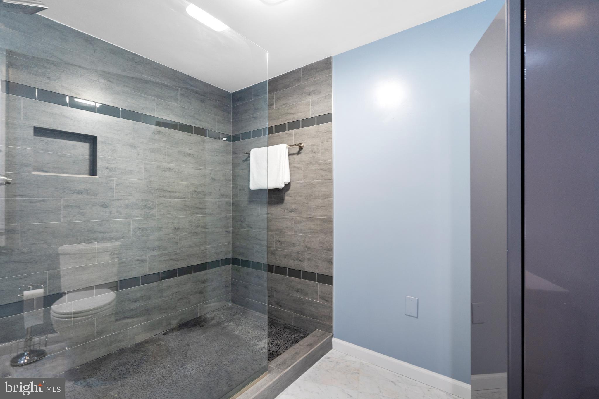 CRYSTAL GATEWAY - Residential