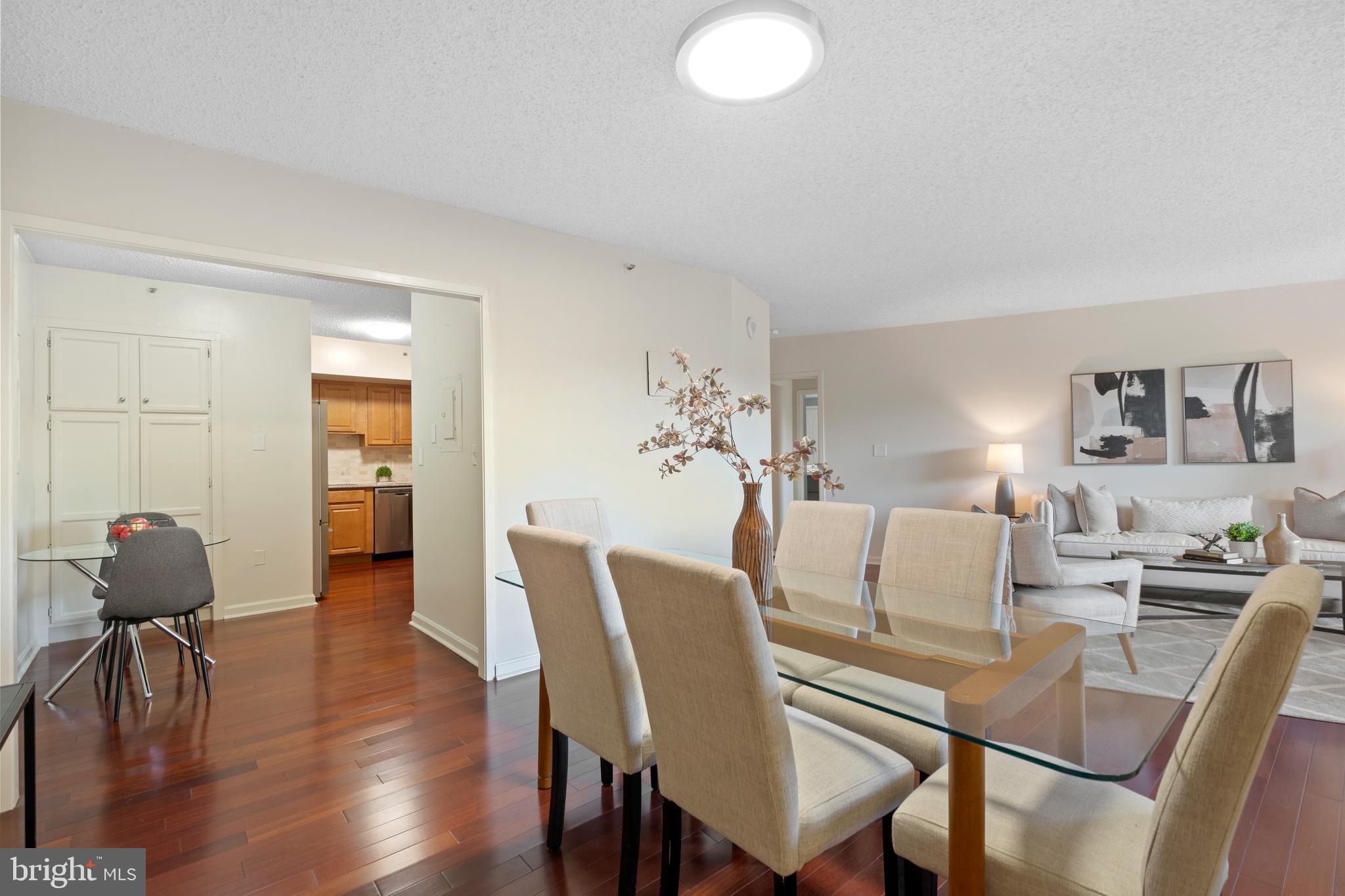 CRYSTAL GATEWAY - Residential