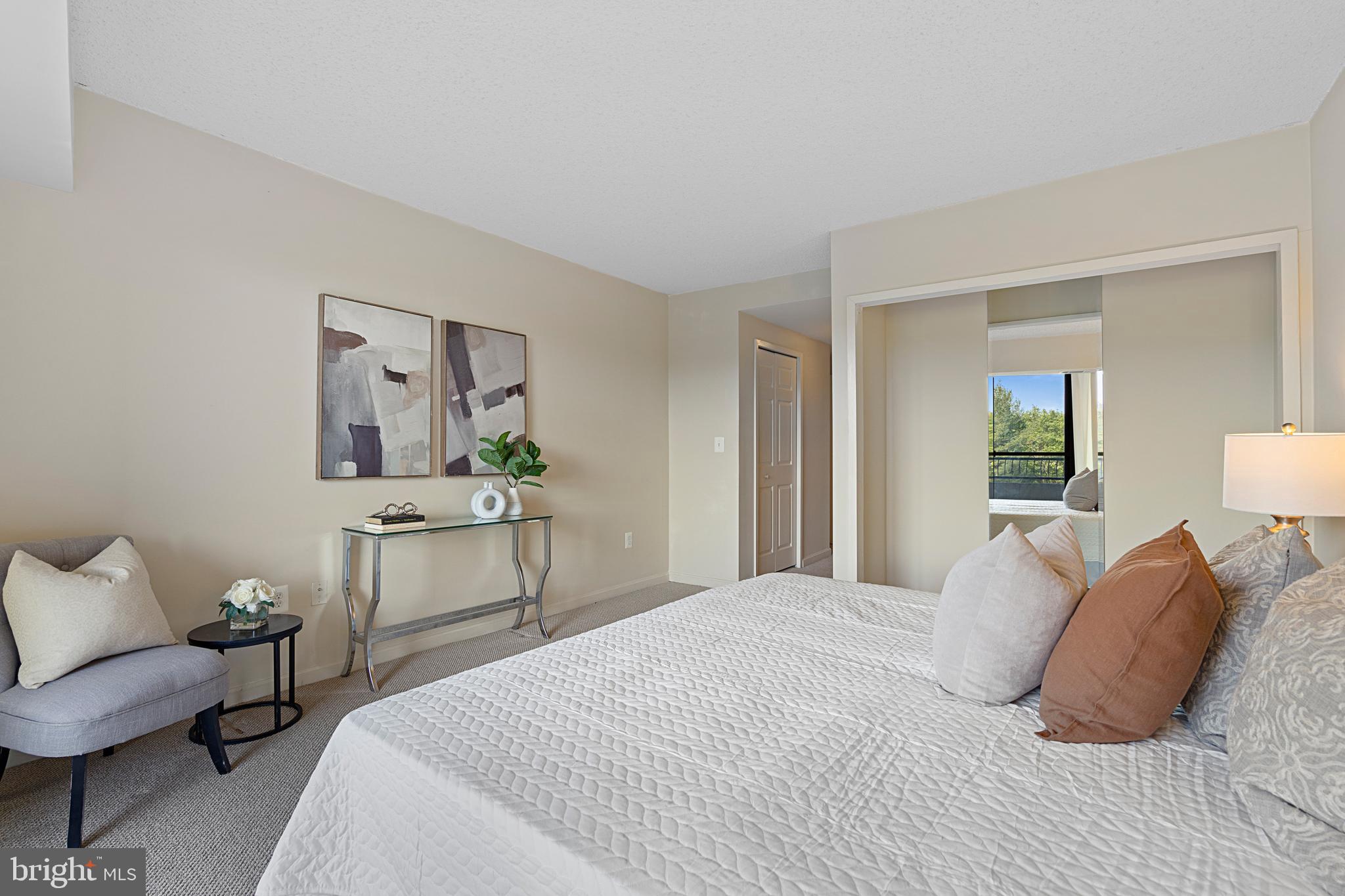 CRYSTAL GATEWAY - Residential