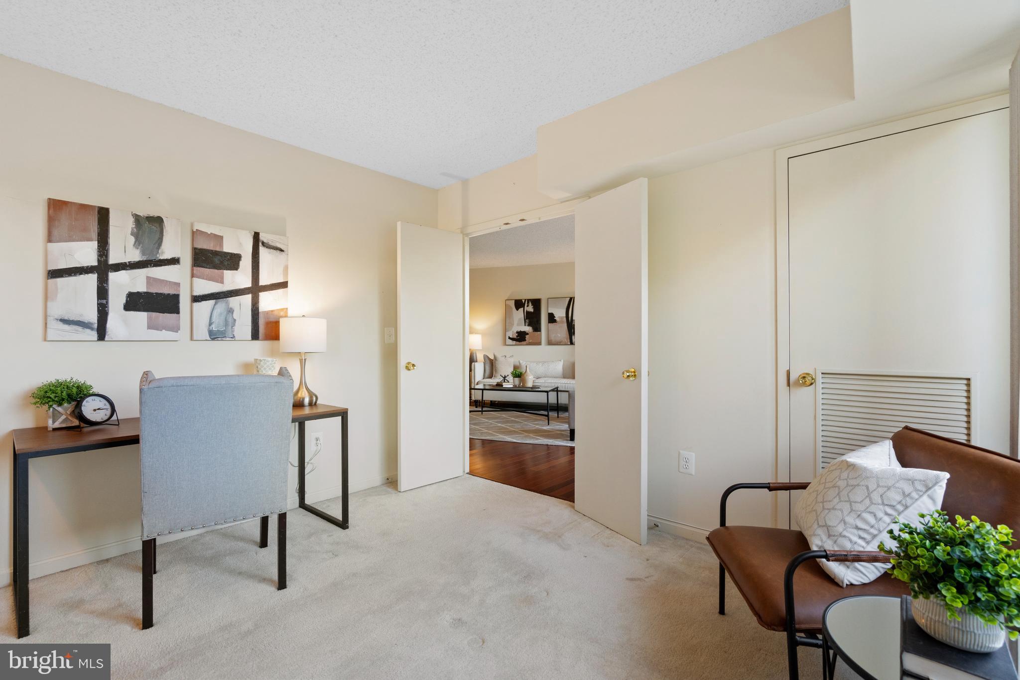 CRYSTAL GATEWAY - Residential