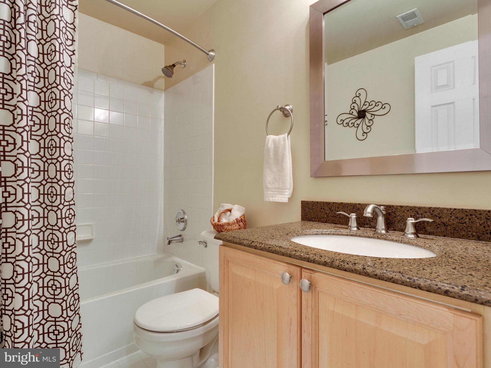 KINGSTOWNE - Residential