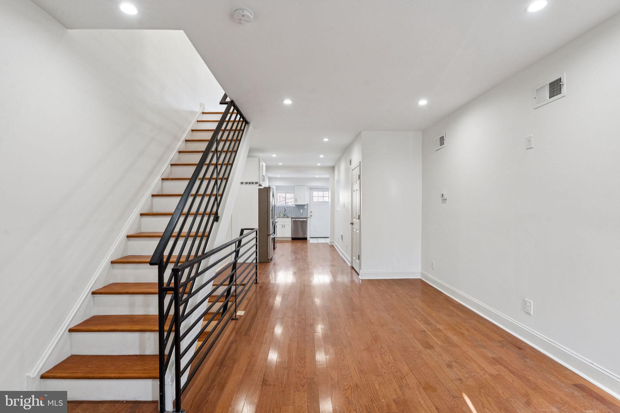 1826 POINT BREEZE AVENUE