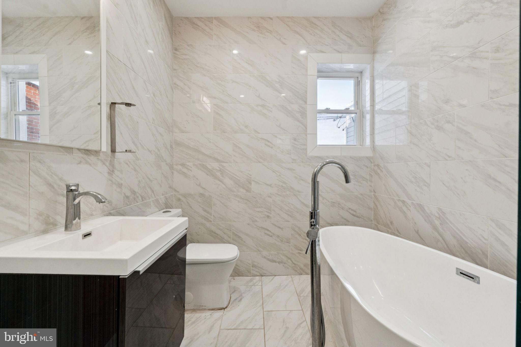 POINT BREEZE - Residential