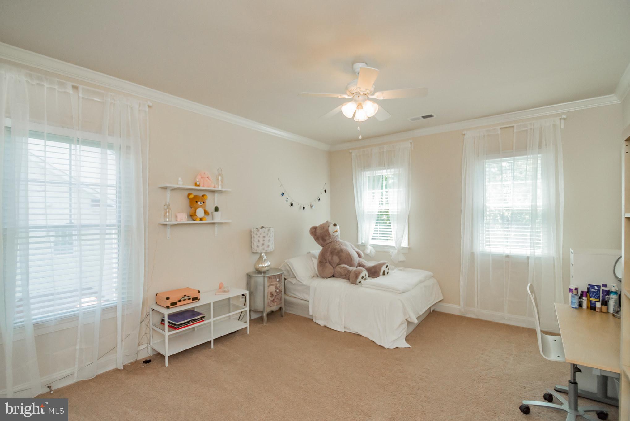 GRAYS OAKTON - Residential