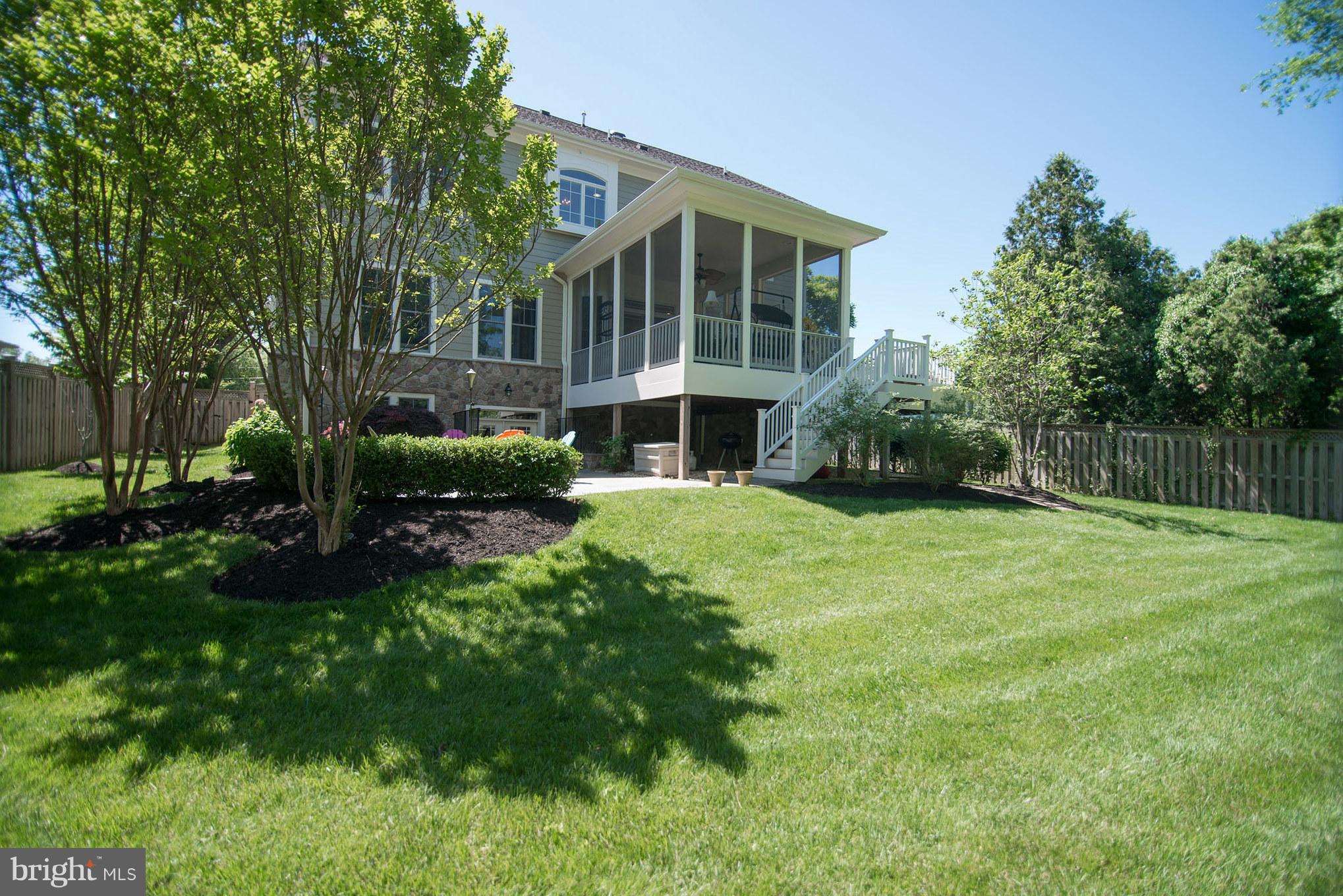 GRAYS OAKTON - Residential