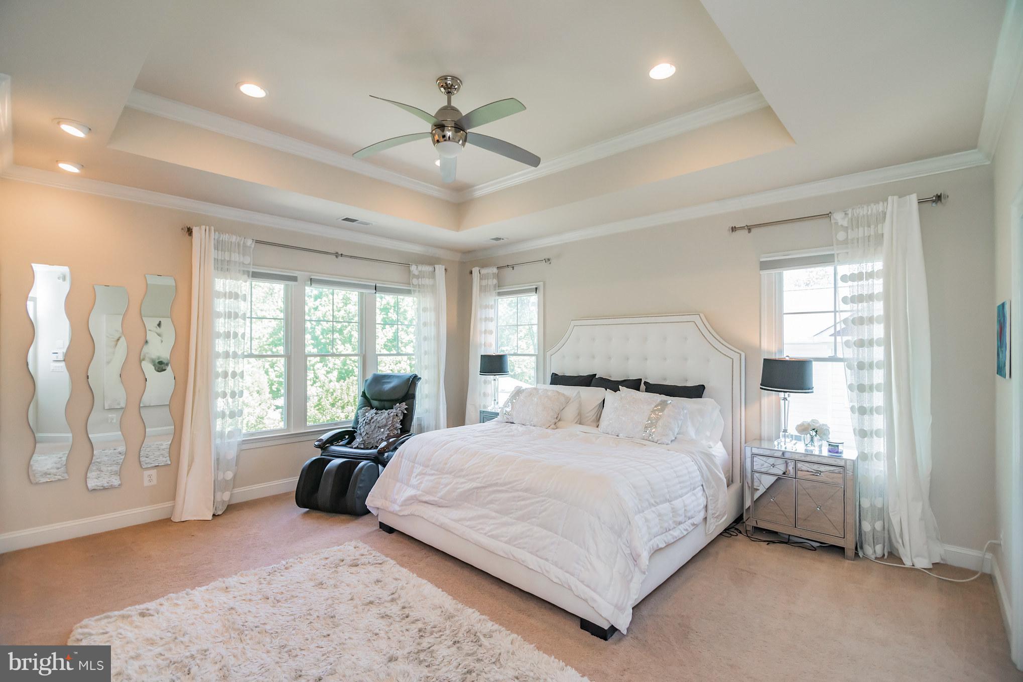 GRAYS OAKTON - Residential