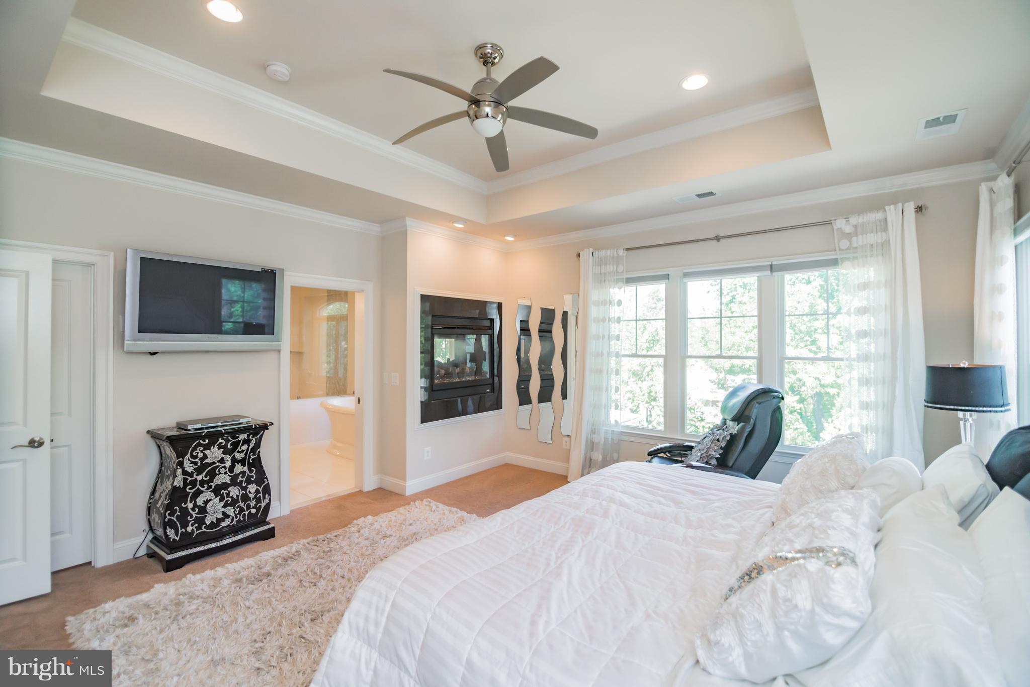 GRAYS OAKTON - Residential