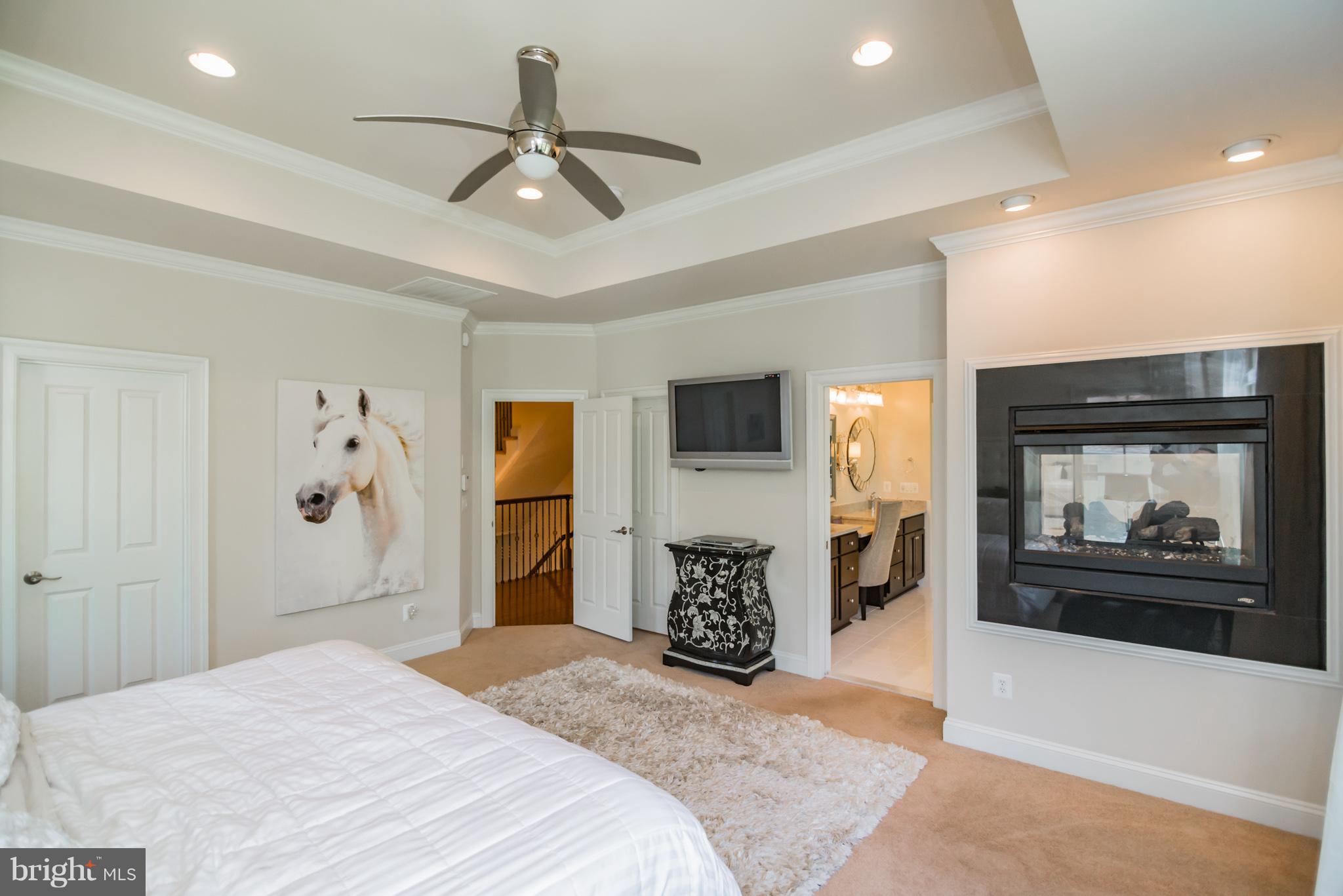 GRAYS OAKTON - Residential