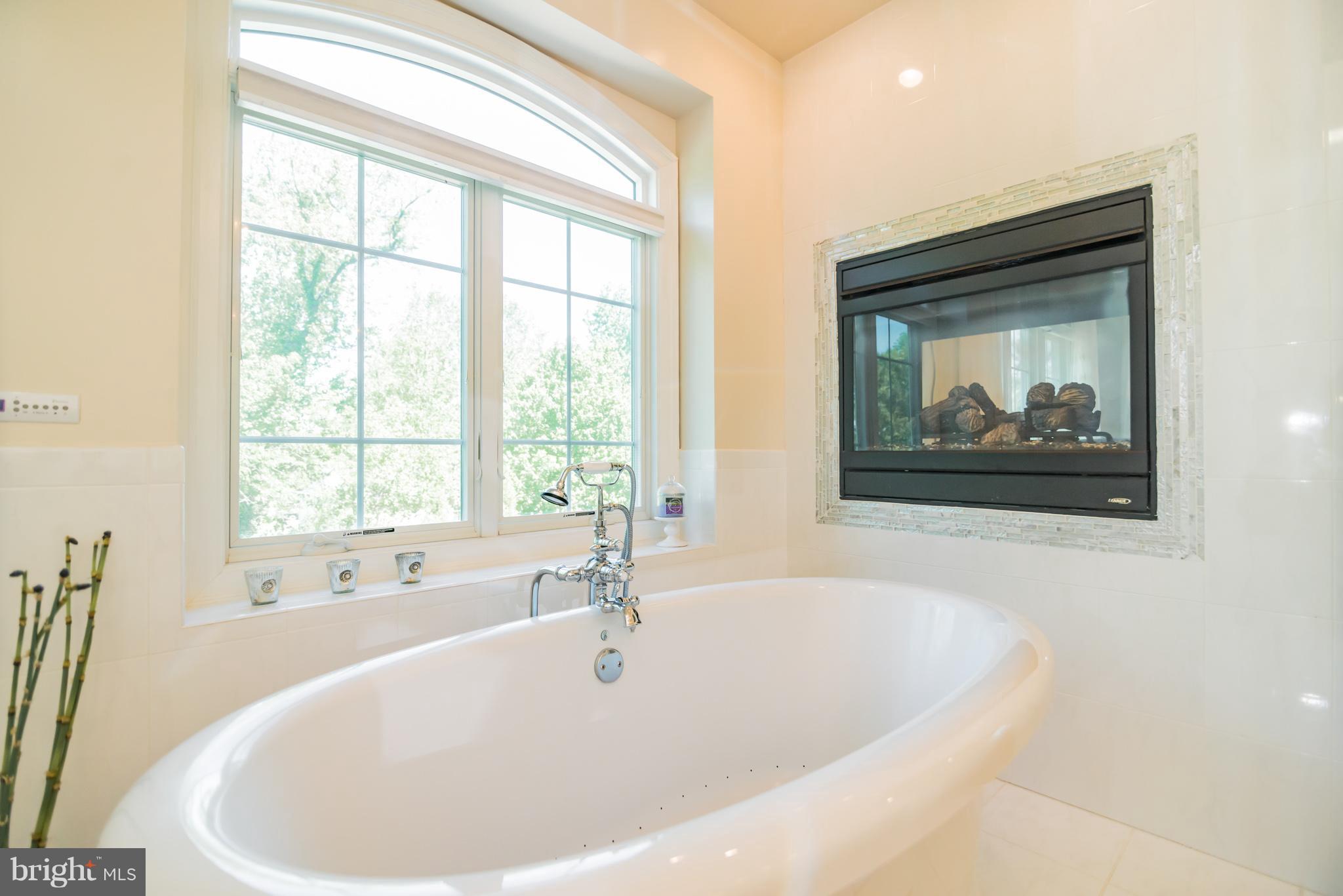 GRAYS OAKTON - Residential