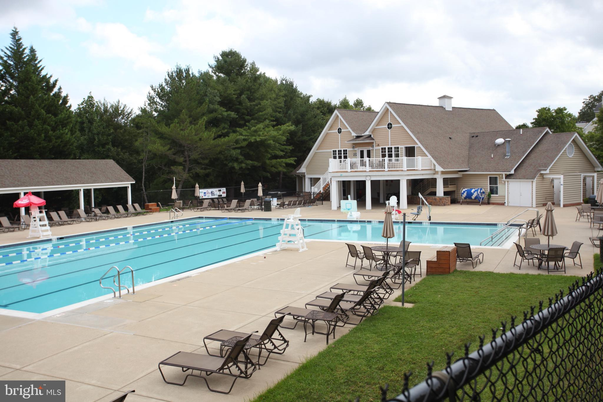 VISTAS AT WASHINGTONIAN WOODS - Residential Lease