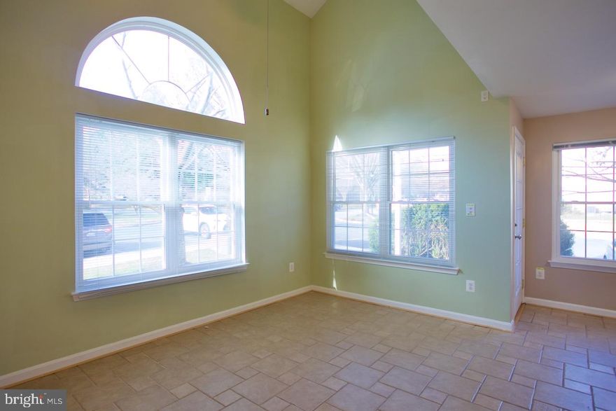 Only the guest bedroom with access to its own bathroom for rent! Renter will share all utilities with the roommate. Lovely 2 bedroom and 2 full bath condo located in Washingtonian Woods. Sun-filled corner unit with vaulted ceiling and new carpet in the bedroom.  In-unit washer and dryer. Mins to groceries, restaurants, Crown, and Kentlands. Plenty gym options nearby. Residents have access to the community pool. Easy access to I370 . Min credit score 680 or above.