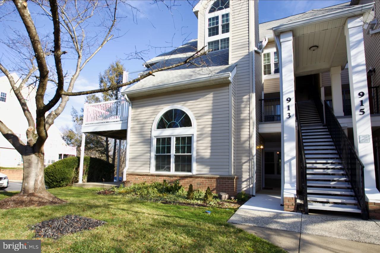 VISTAS AT WASHINGTONIAN WOODS - Residential Lease