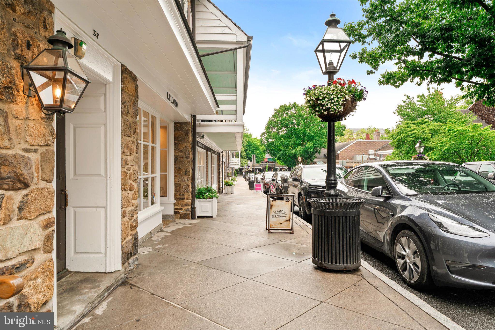 25 PALMER SQUARE W A