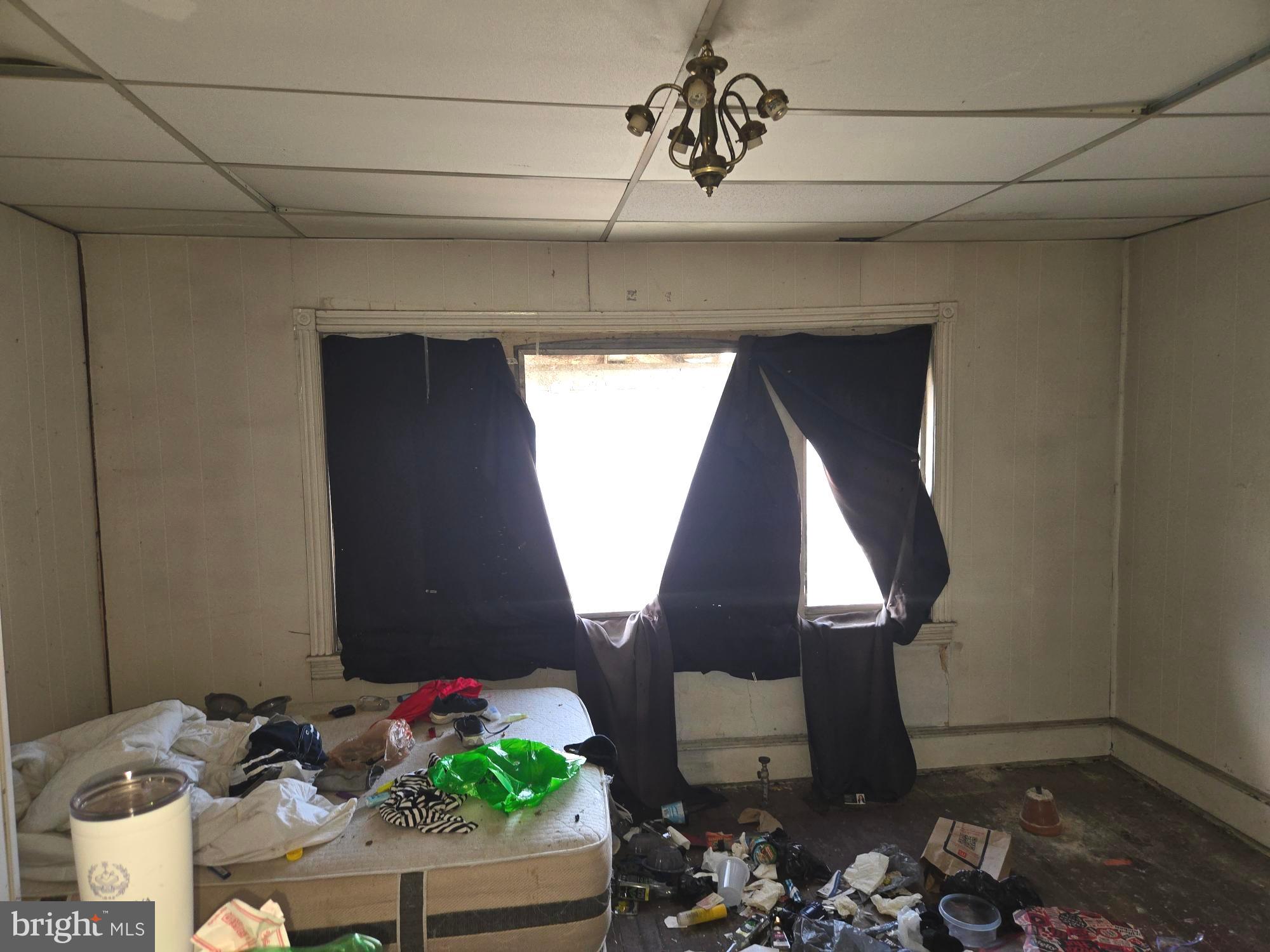 WALNUT HILL - Residential