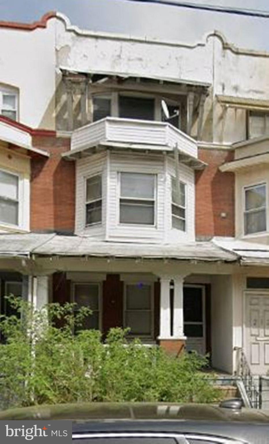 WALNUT HILL - Residential