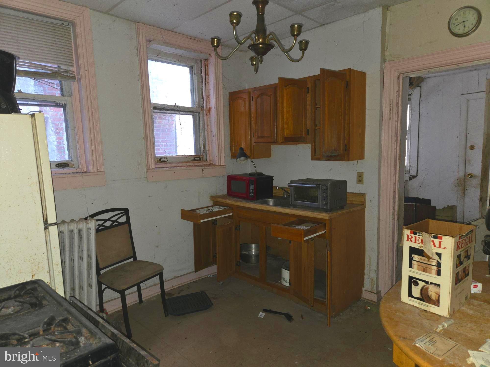 WALNUT HILL - Residential