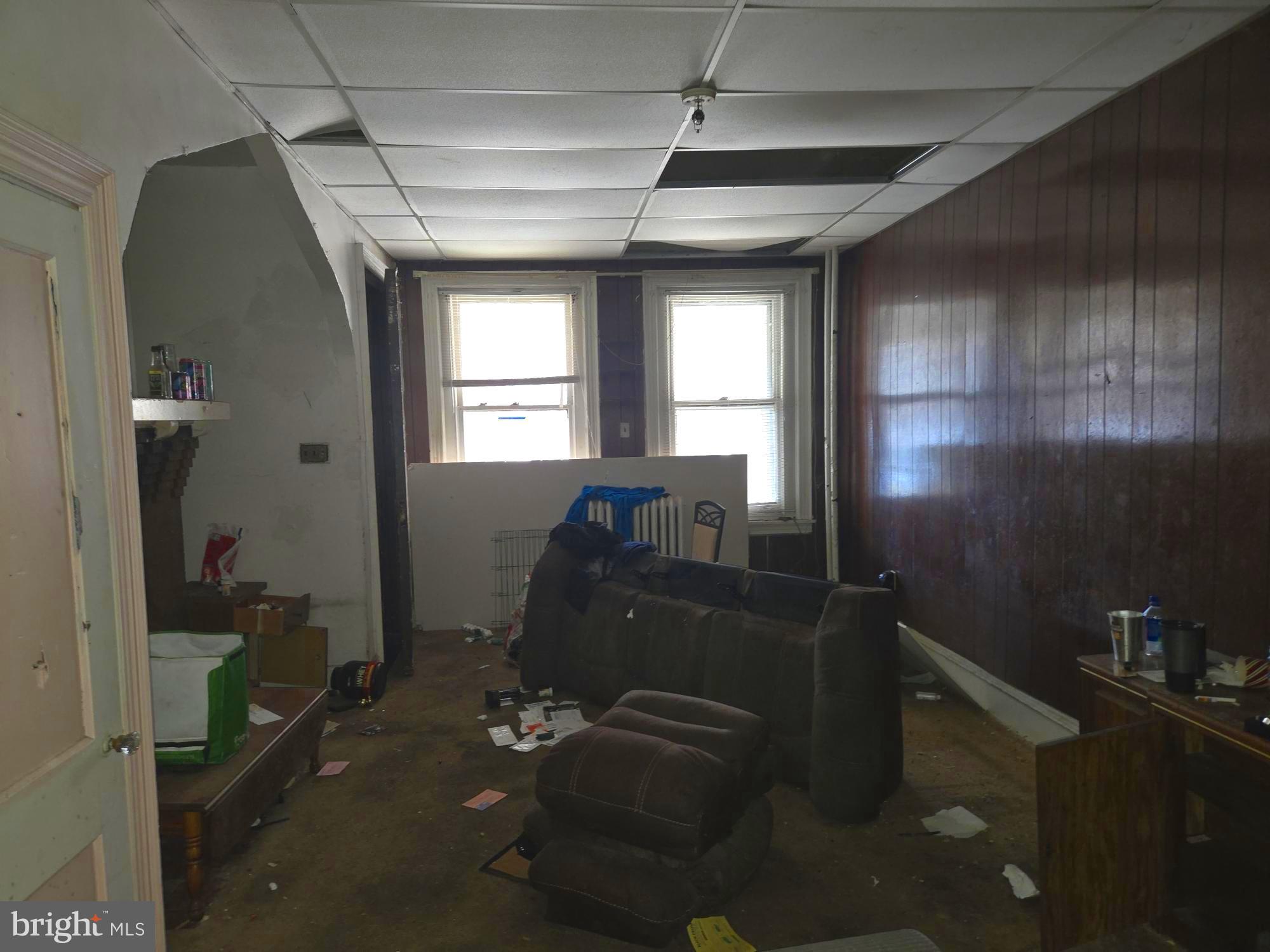 WALNUT HILL - Residential