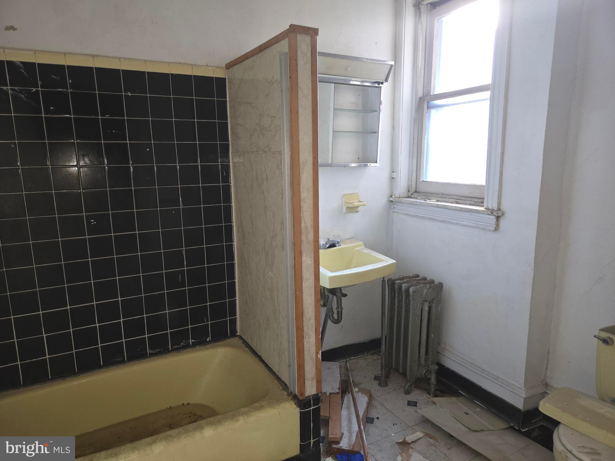 WALNUT HILL - Residential