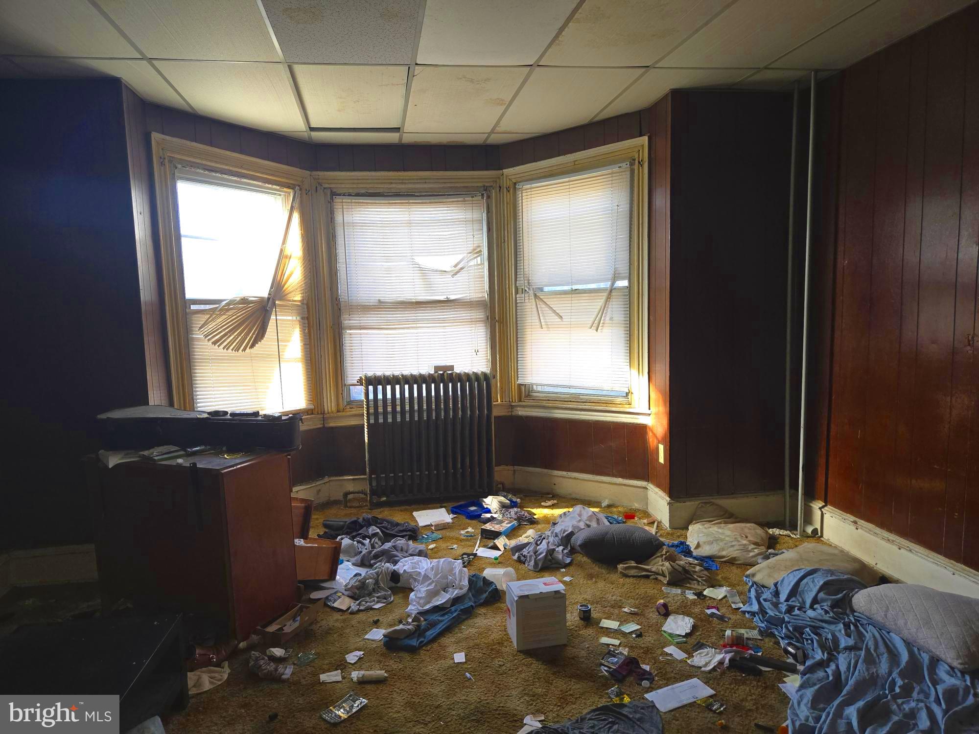 WALNUT HILL - Residential