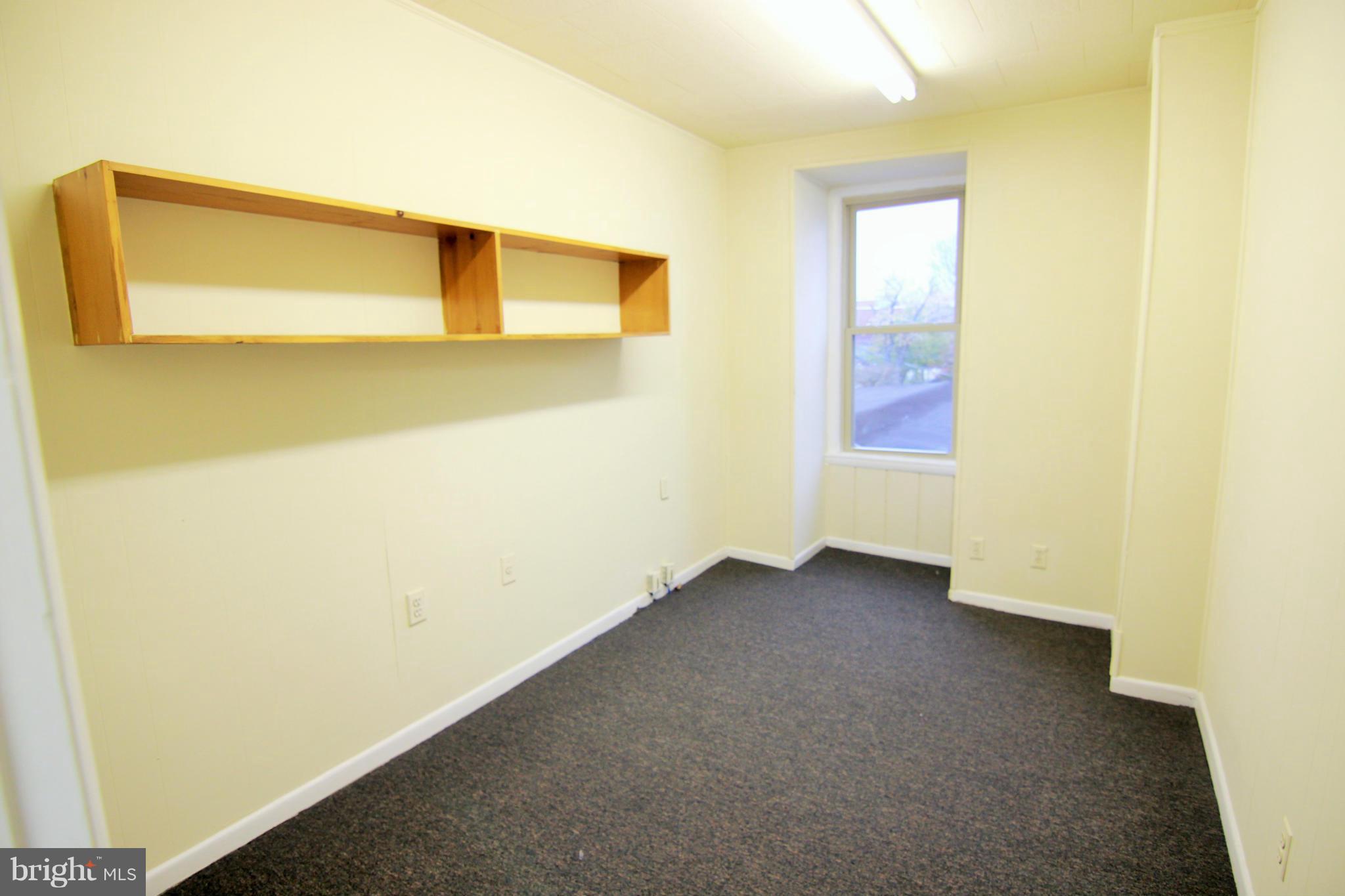 CHARLES VILLAGE - Commercial Lease