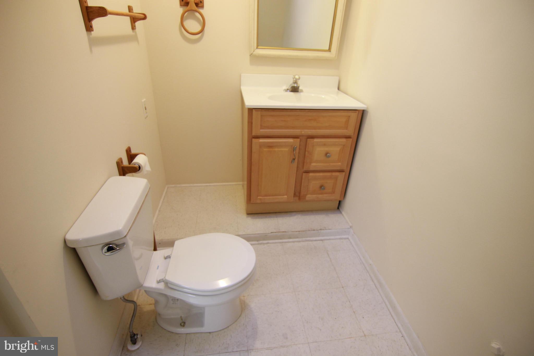 CHARLES VILLAGE - Commercial Lease