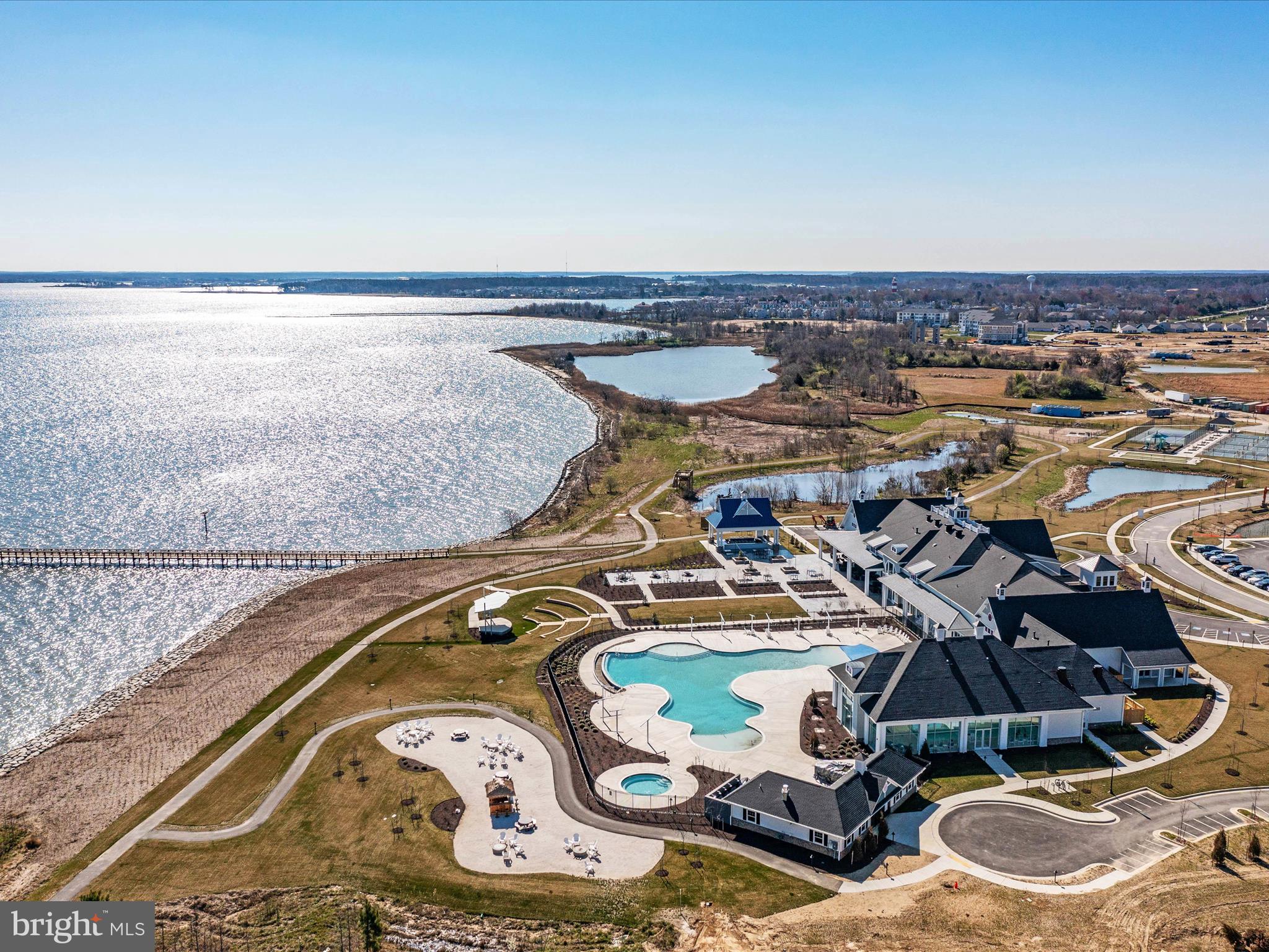 FOUR SEASONS AT KENT ISLAND - Residential