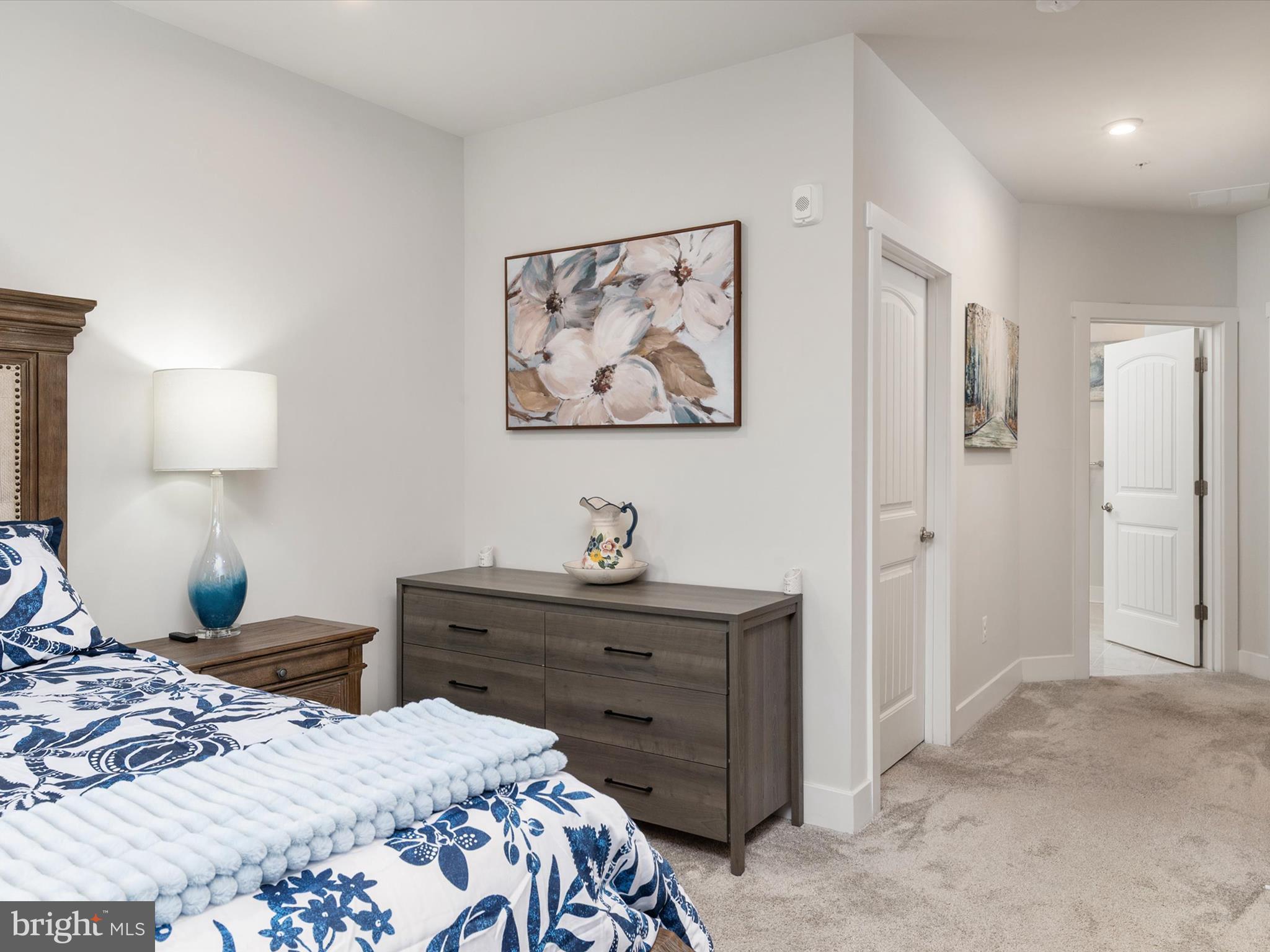 FOUR SEASONS AT KENT ISLAND - Residential