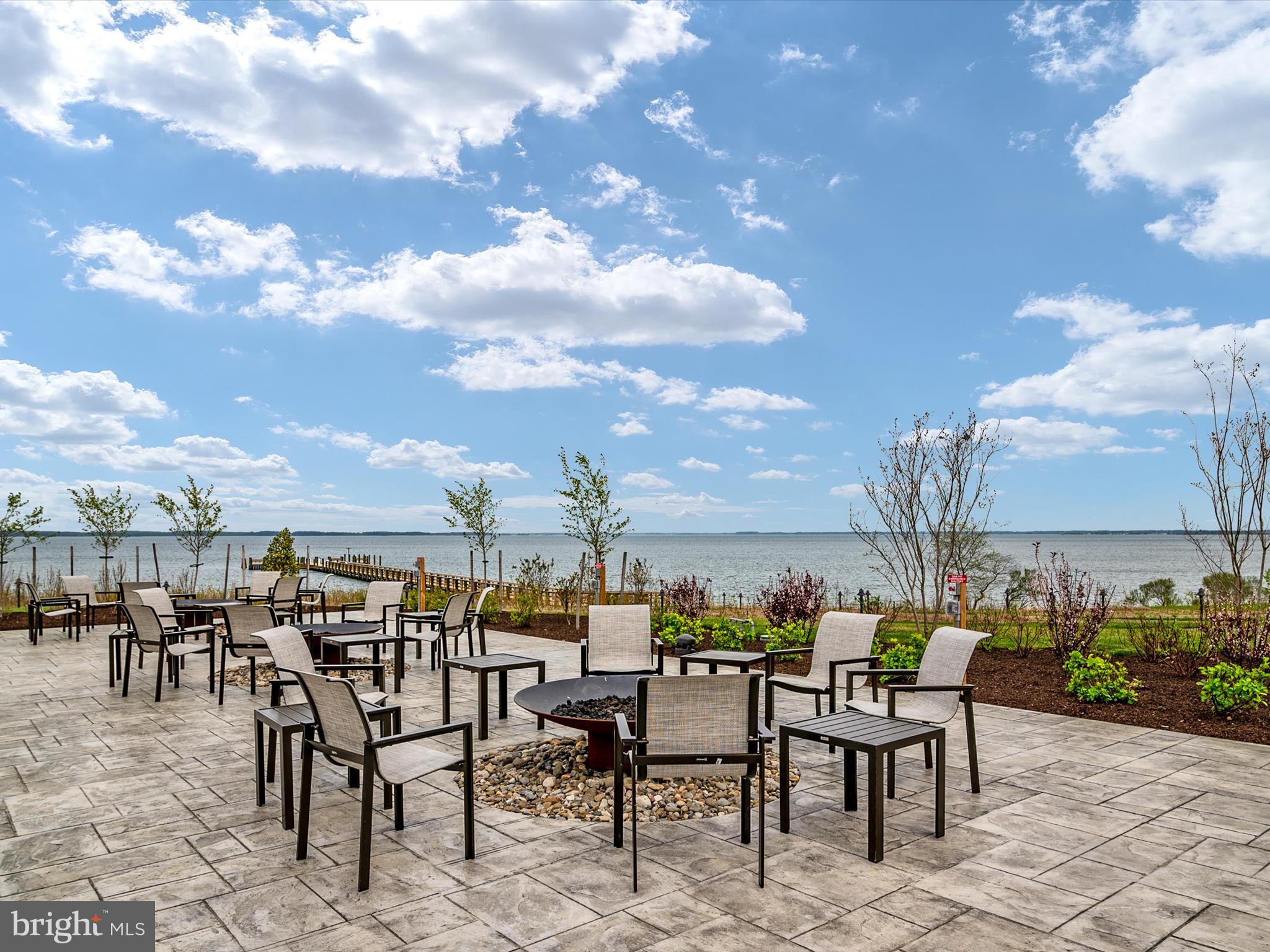 FOUR SEASONS AT KENT ISLAND - Residential