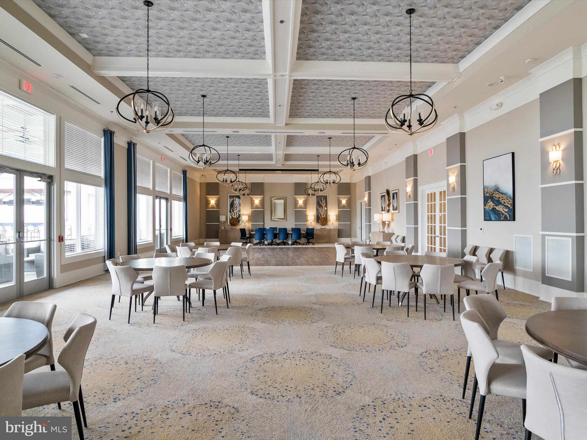 FOUR SEASONS AT KENT ISLAND - Residential