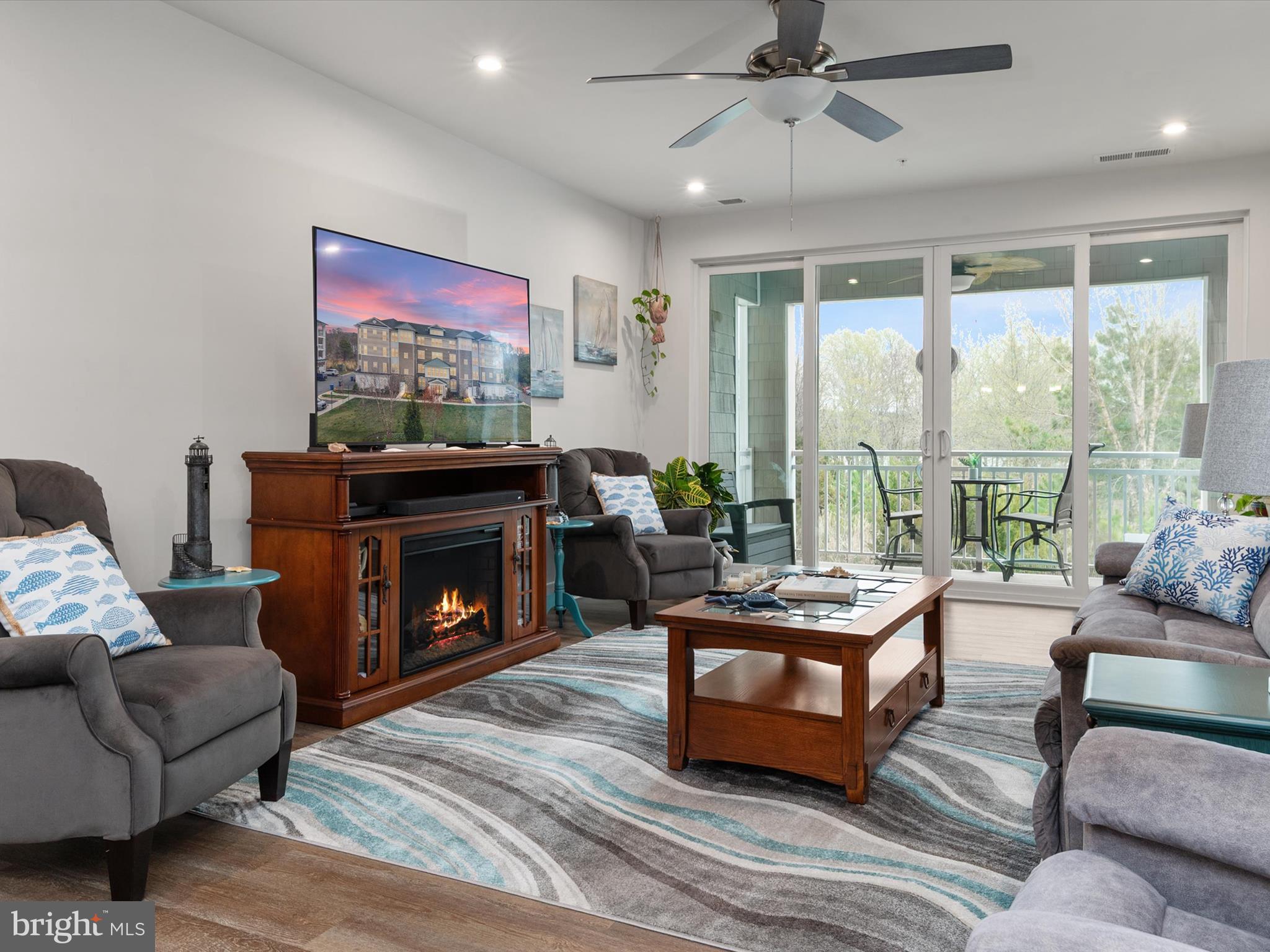 FOUR SEASONS AT KENT ISLAND - Residential