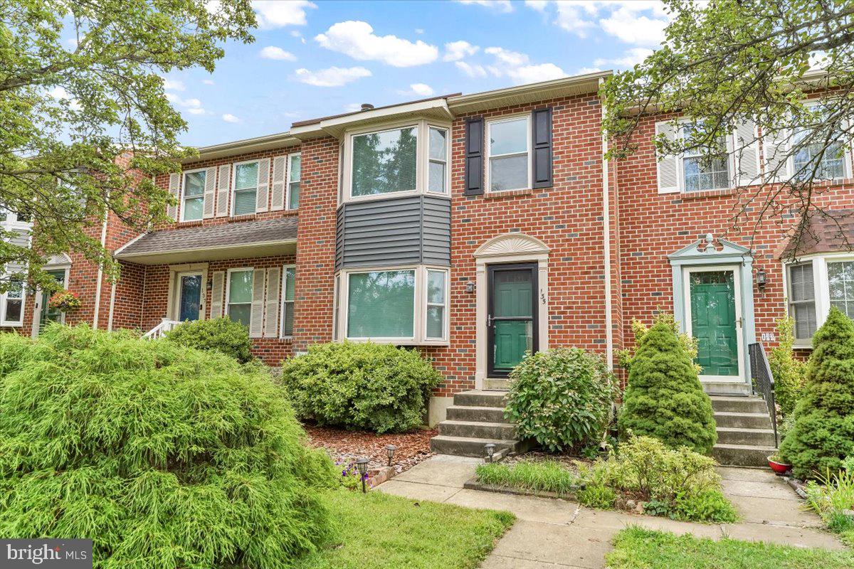 Discover this charming 3-bedroom townhouse nestled in the sought-after development of Village Of Shannon. Featuring a fireside living room for cozy gatherings, an updated kitchen perfect for culinary adventures, and an engineered wood deck ideal for outdoor relaxation. Upstairs, three inviting bedrooms offer comfort and convenience. Additionally, enjoy the entertainment space provided by the finished basement, complete with a pool table. There is also a one car garage. This location cannot be beat, close to 202, the grocery store and shopping it has everything todays buyers are looking for in a location and a townhouse.